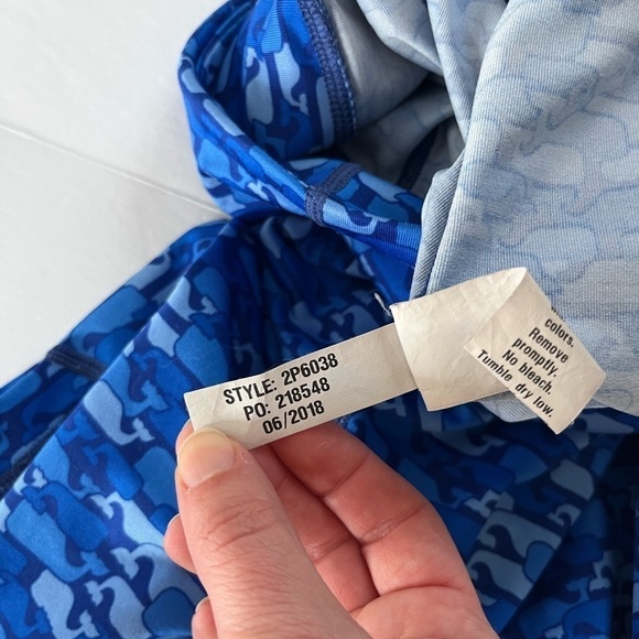 Vineyard Vines Performance Whale Outline Blue Printed Leggings Cropped Size Med - Picture 9 of 9